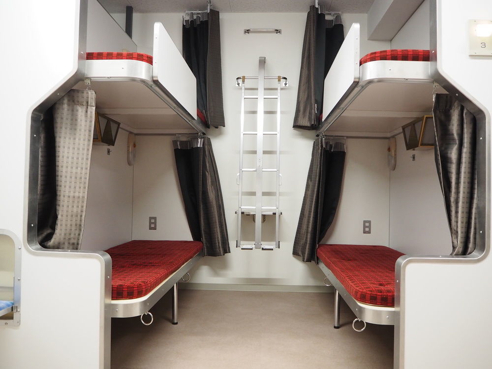 Train Hostel Hokutosei Токио Экстерьер фото