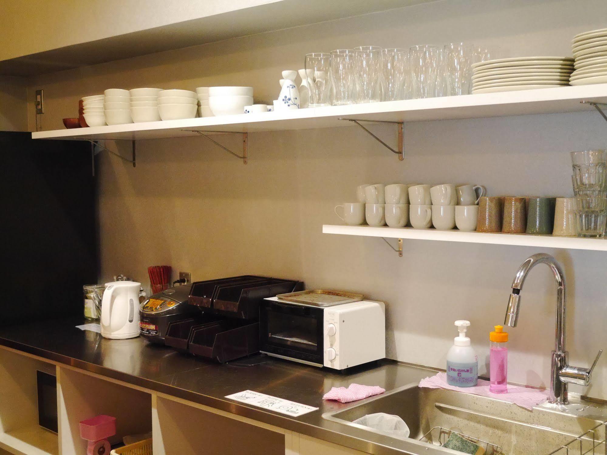 Train Hostel Hokutosei Токио Экстерьер фото