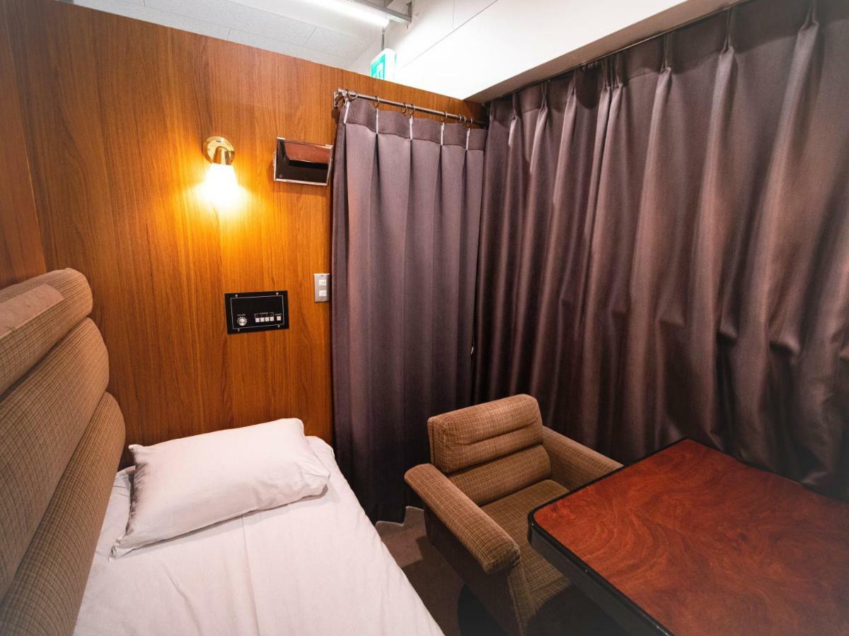 Train Hostel Hokutosei Токио Экстерьер фото