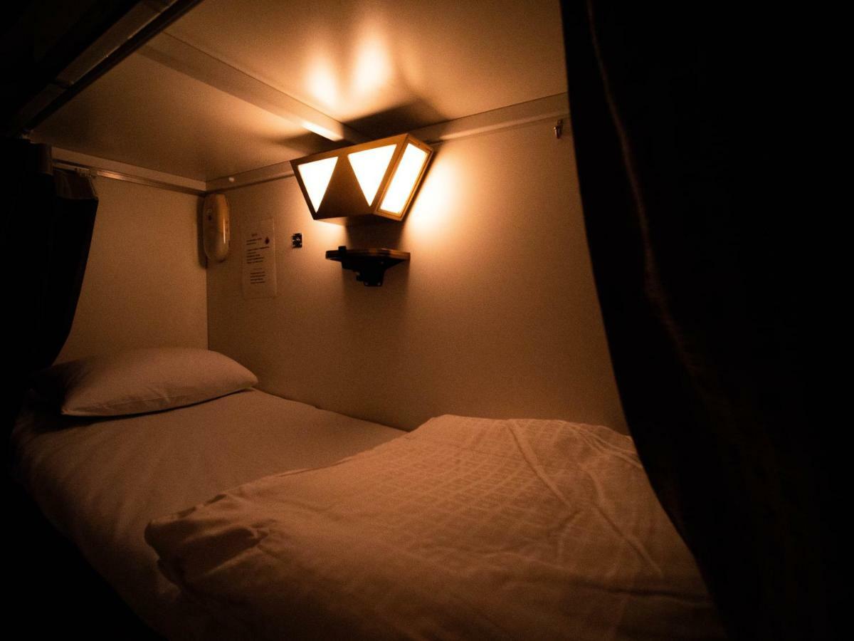 Train Hostel Hokutosei Токио Экстерьер фото