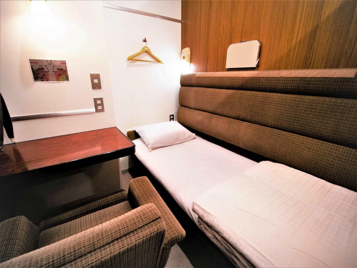 Train Hostel Hokutosei Токио Экстерьер фото