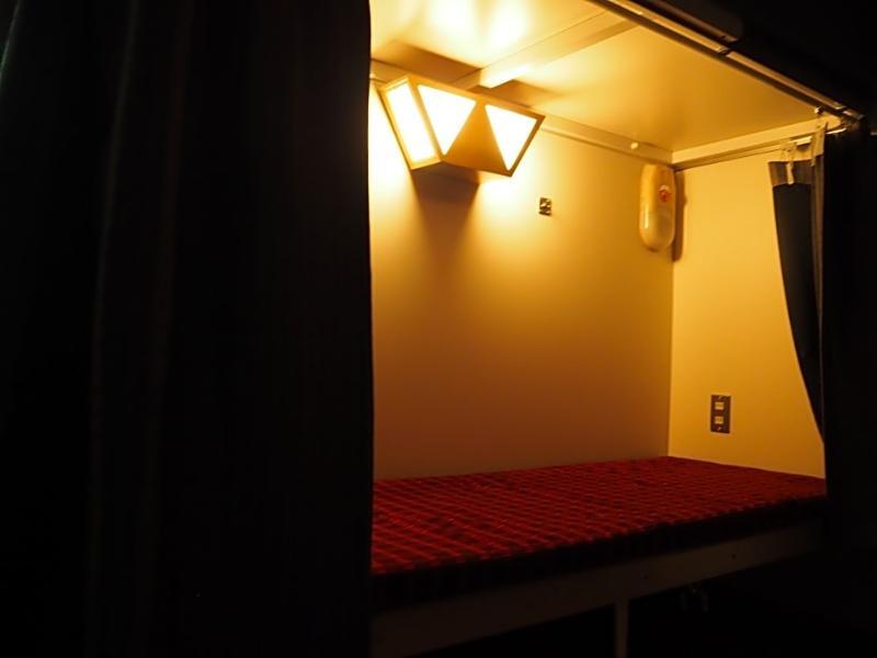 Train Hostel Hokutosei Токио Экстерьер фото