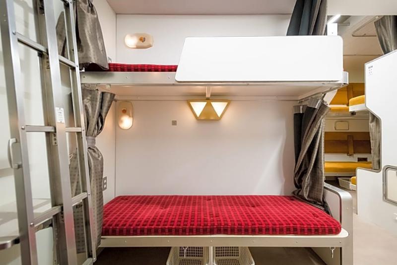 Train Hostel Hokutosei Токио Экстерьер фото